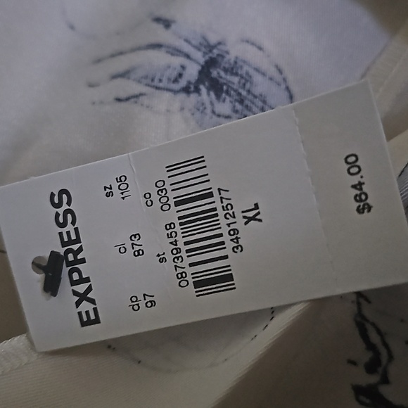 Express Floral Short Sleeve Button Up Boxy Shirt - Picture 7 of 7